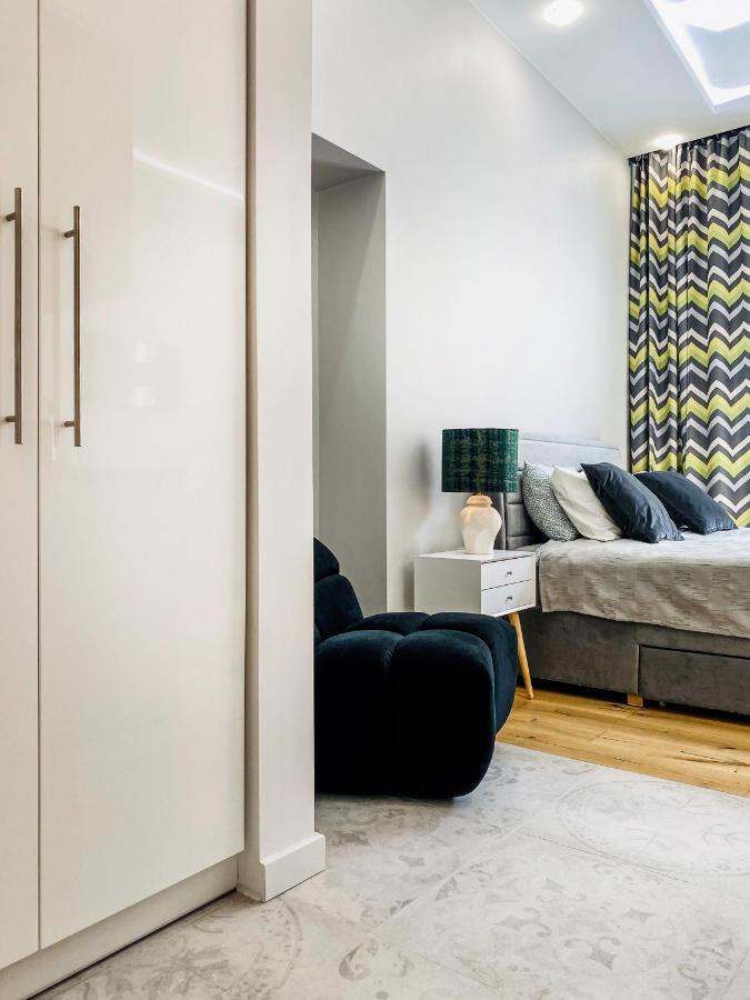 Charming Studio With Air Conditioning, Old Town & Kazimierz Krakow Bagian luar foto
