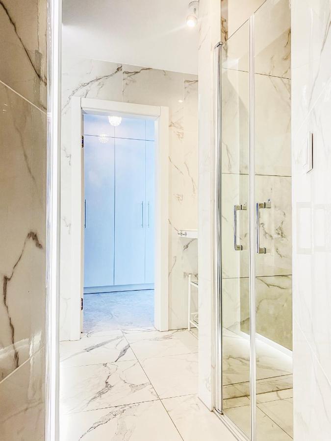 Charming Studio With Air Conditioning, Old Town & Kazimierz Krakow Bagian luar foto