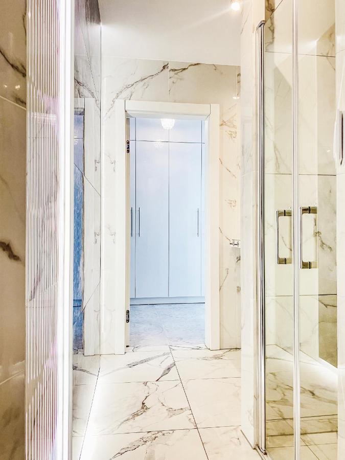 Charming Studio With Air Conditioning, Old Town & Kazimierz Krakow Bagian luar foto