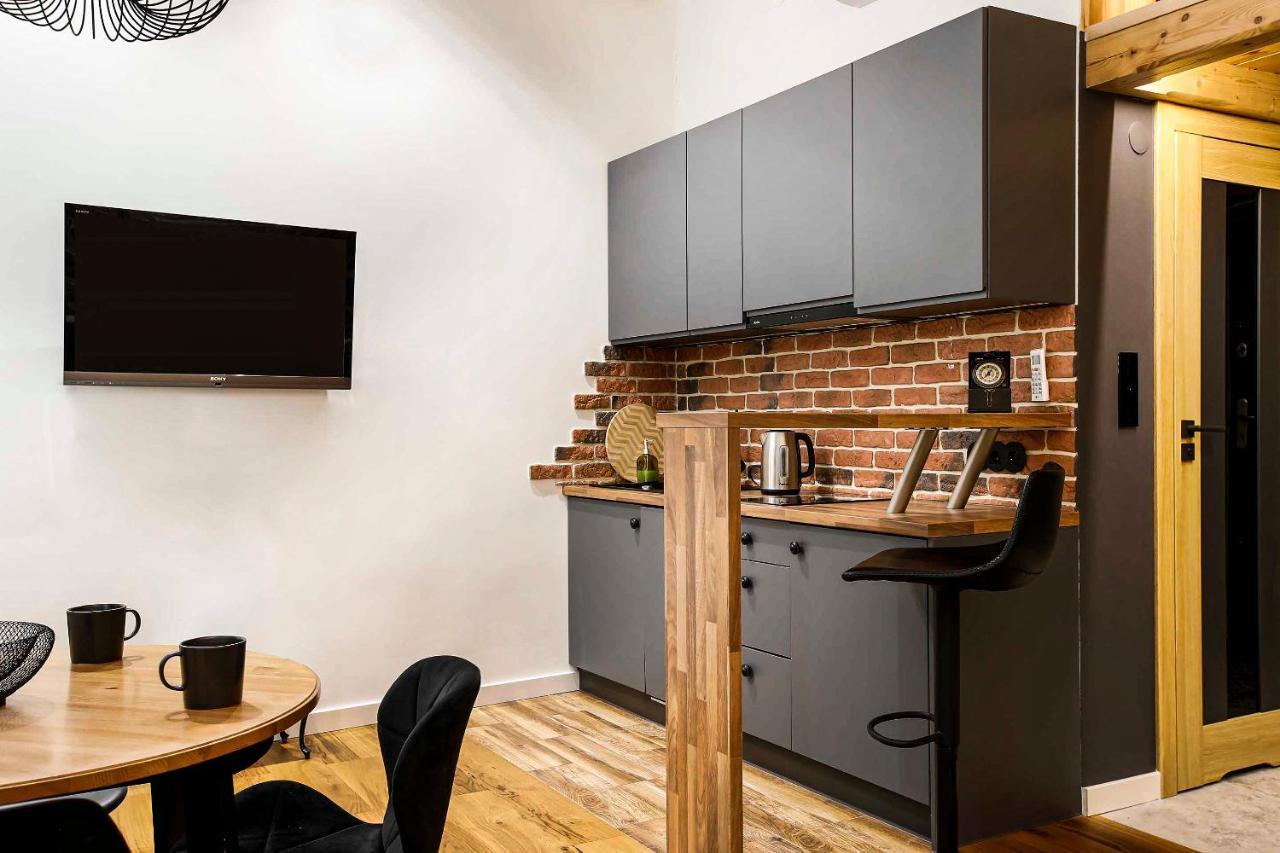 Charming Studio With Air Conditioning, Old Town & Kazimierz Krakow Bagian luar foto